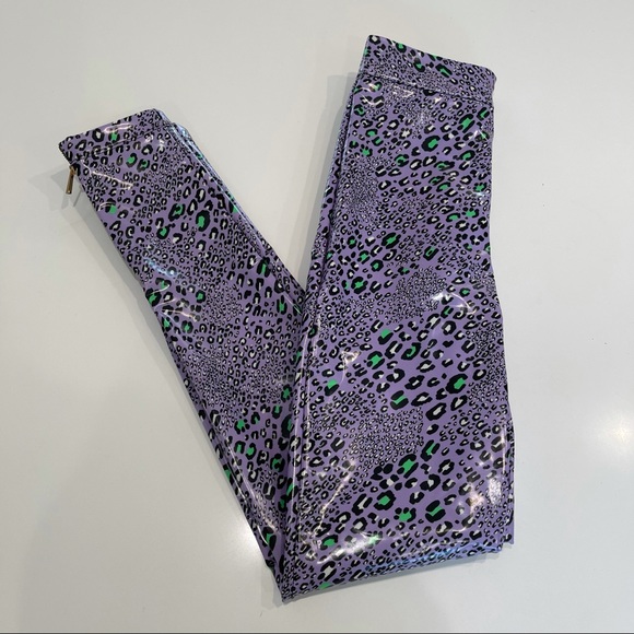 SOLD🚫AUTHENTIC NWOT Versace Purple Leopard Pants IT36 - Picture 4 of 14